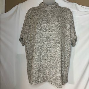 Size 26/28 Womens Grey ELOQUII short sleeved sweater